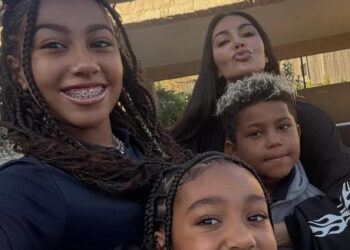 kim kardashian four kids back to school selfie