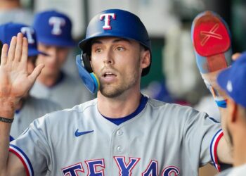 How the Rangers Lineup Will Look vs Royals Once Rain Delay Ends
