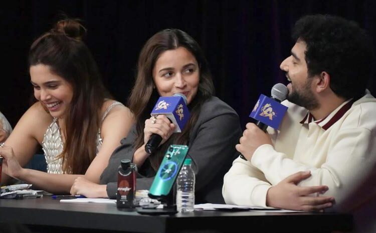 Sharvari, Alia Bhatt and Samay Raina in India's Got Latent Season 2