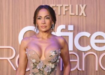 Insider Says Jennifer Lopez Is Struggling Through Personal and Career Turmoil