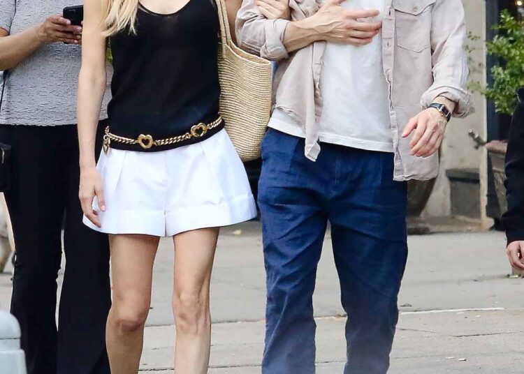 Jason Biggs and Jenny Mollen Seen Together