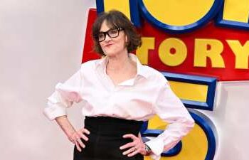 Joan Cusack Makes 1st Red Carpet Appearance in More than a Decade at ‘Toy Story 5’ Premiere