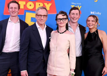 Joan Cusack at the Los Angeles premiere of 'Toy Story 5' with her familyCredit: FilmMagic