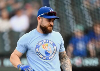 Kansas City Royals news: Kyle Isbel to the IL for a while, Seth Lugo seems to be OK