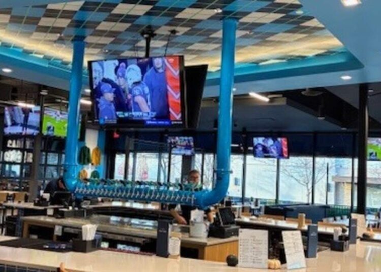 The locally owned Craft Putt is both an indoor miniature golf course and a taphouse offering a full bar and menu.
