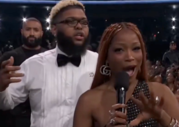Keke Palmer Gives BET A Piece Of Her Mind Mid-Awards Show