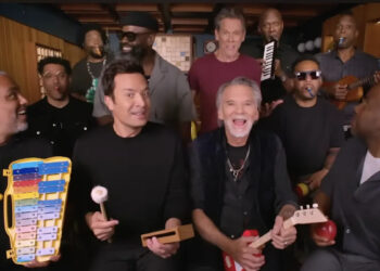 Kenny Loggins Reunites With ‘Footloose’ Stars for Surprise Performance
