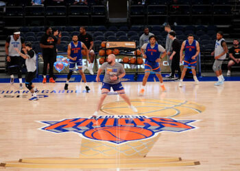 Knicks say $1 million was the winning bid for 2 celebrity row seats for Game 3 of the NBA Finals