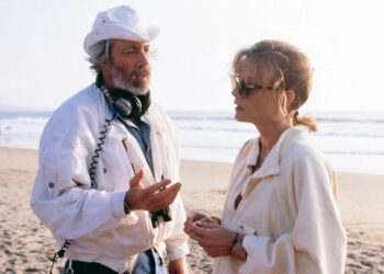 Robert Towne and Michelle Pfeiffer on the set of 'Tequila Sunrise'Credit: Courtesy Everett