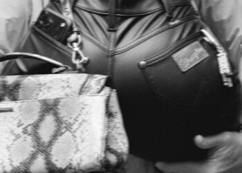 LAINEY WILSON’S NEW SINGLE “PHONE, KEYS, WALLET” OUT NOW