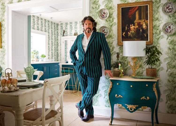 Laurence Llewelyn-Bowen