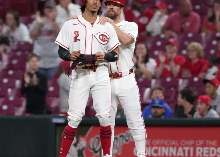 McCoy: Reds lose De La Cruz, Burns and game in ugly 9-2 blowout to Royals | Sports