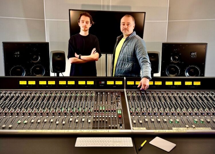 The Karol Lipiński Academy of Music has integrated a Harrison 32Classic console into the academy’s Dante network.