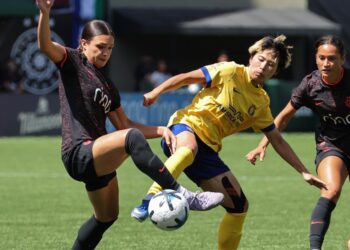 NWSL Power Rankings (matchweek 10): San Diego Wave reclaims table lead, Utah Royals continue historic start to season, Portland Thorns’ Sophia Wilson late equalizer, and much more.
