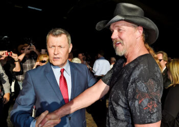 Nashville mourns the loss of country music showman Bill Cody