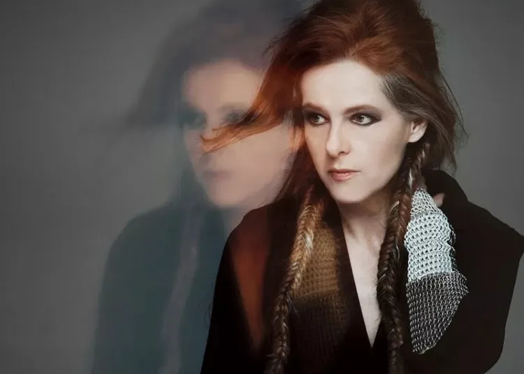 Neko Case Croons in Poughkeepsie 9/21