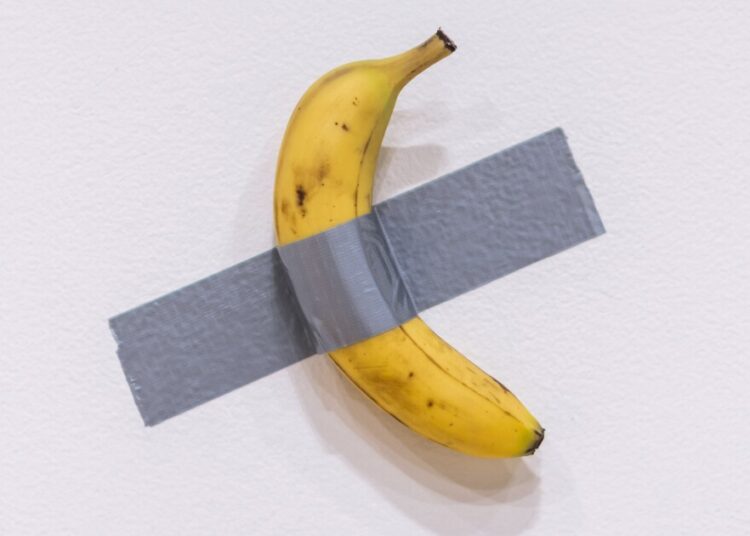 Notorious banana stolen from Cattelan's 'Comedian' artwork at French museum