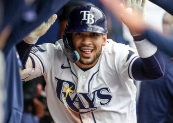 Oh no! No no-no, but Rays still win: Rays 13, Royals 2
