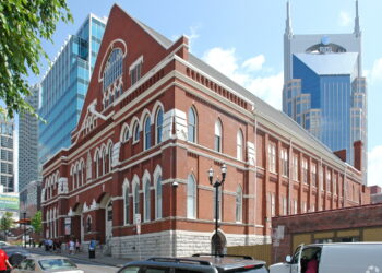 Owner of Grand Ole Opry House, other music venues may seek sale