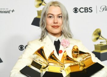 Phoebe Bridgers Ditched the Internet to Hype Up Her New Music. It’s Working