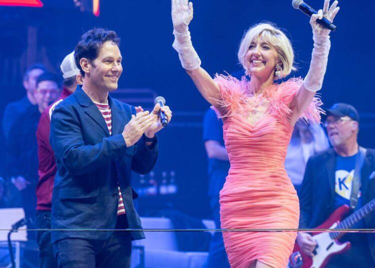 Actor Paul Rudd helps introduce actress and comedian Heidi Gardner at the Big Slick fundraiser on Saturday, May 30, at T-Mobile Center. The annual fundraiser put on by famous Kansas City celebrities raises money for Children’s Mercy Hospital.