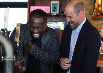 Prince William pulls a pint and pledges support for pubs