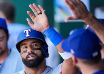 Rangers Beat Royals to Finally Reach .500 Record on Seventh Try in Six Weeks