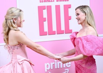 Reese Witherspoon & Lexi Minetree Lead 'Elle' Premiere Celeb Style