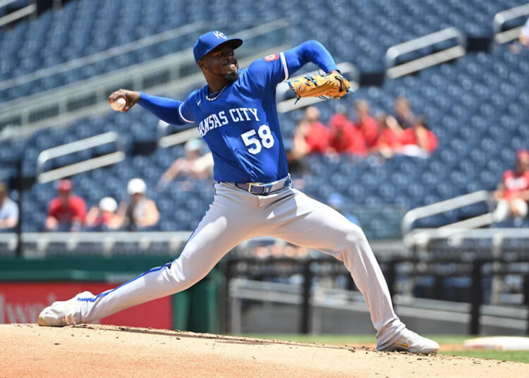 Royals Pitching Coach Makes Belief in Luinder Avila Clear