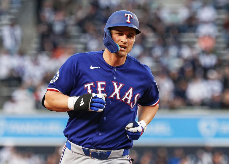 Royals drop 4-2 decision to Rangers