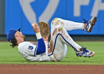 Royals hope Bobby Witt Jr. (knee) doesn't need first IL stint - Field Level Media - Professional sports content solutions