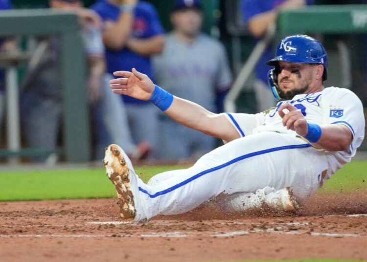 Royals place 1B Vinnie Pasquantino on 10-day IL - Field Level Media - Professional sports content solutions