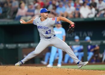 Royals’ struggles continue after losing 6th game in a row
