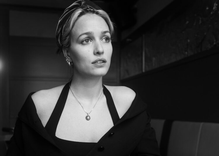 SPILL NEW MUSIC: RESA SAFFA PARK UNVEILS HAUNTING NEW SINGLE "LOVE IS A LONELY FEELING"