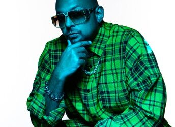 Sean Paul Leads Ronaldinho's Star-Studded Debut Album 'CAMISA 10'