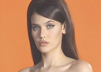 Sienna Spiro Visitor album cover
