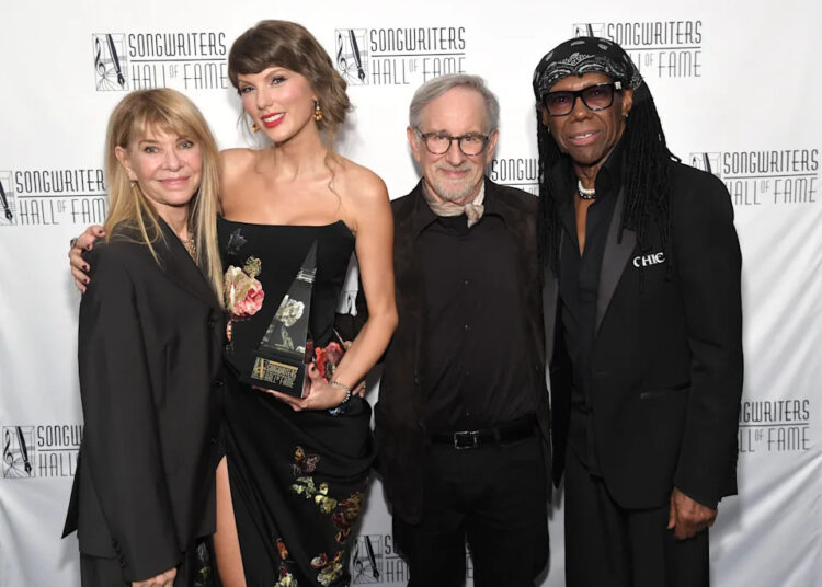 Sombr Covers Two Taylor Swift Songs as Steven Spielberg Compares Her to Lennon-McCartney at Songwriters Hall of Fame Ceremony