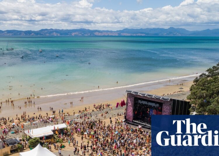 Splore no more: New Zealand’s shrinking festival scene hurts local artists as big acts roll in | New Zealand