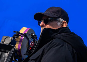 Steven Spielberg on the set of Disclosure DayCredit: Niko Tavernise/Universal Pictures and Amblin Entertainment