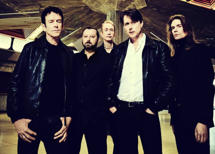 Suede announce 'Expanded' reissue of 'Antidepressants' with swaggering new song ‘Emotionally Unavailable’