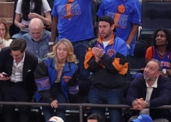 Actress Sydney Sweeney and boyfriend Scooter Braun during the third quarter. Charles Wenzelberg / New York Post