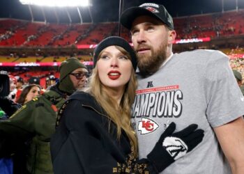 Taylor Swift & Travis Kelce Invited 1,000 Guests to Their Wedding — Source