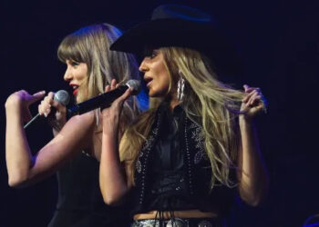 Taylor Swift and Lainey Wilson perform at Sports Illustrated and Tight End University's Tight Ends & Friends Presented by Reese's (Courtesy Authentic Live, a Division of Authentic Brands Group)