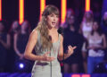 Taylor Swift video met with boos during Alan Jackson farewell concert
