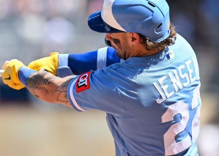 The Astros brought the thunder, the rain followed, and the Royals lost again
