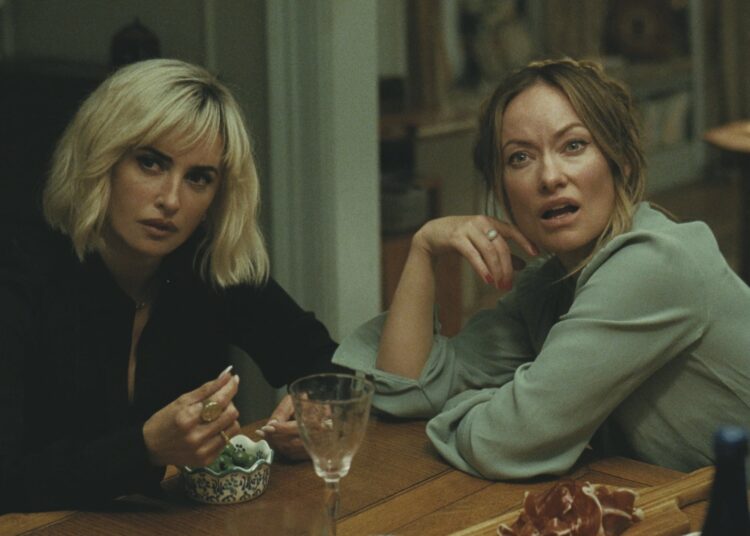 Penélope Cruz and Olivia Wilde in