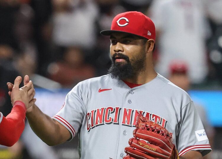 Tony Santillan's Struggles Continue as Reds Fall to Royals in Series Finale
