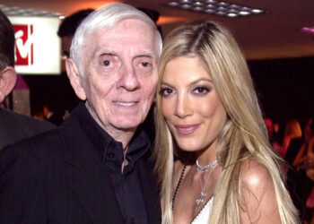 Aaron Spelling and Tori Spelling attend the 11th Annual Race to Erase MS in 2004Credit: Ray Mickshaw/WireImage