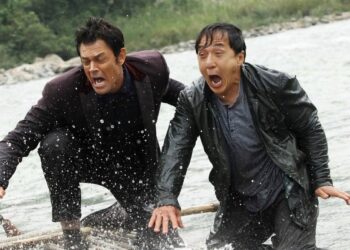 Johnny Knoxville and Jackie Chan in a still from Skiptrace (2016).