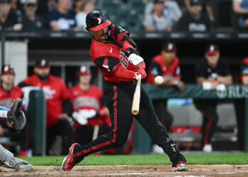 White Sox embarrass Royals, 22-1, in home run royale